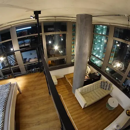 View Skyscraper Bata - Loft Xl