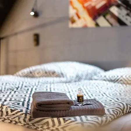 View Skyscraper Bata - Loft Xl *