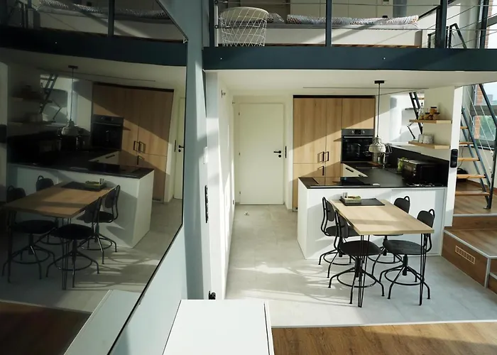 View Skyscraper Bata - Loft Xl Апартаменты *