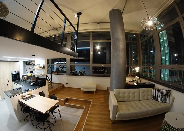 View Skyscraper Bata - Loft Xl Апартаменты Злин
