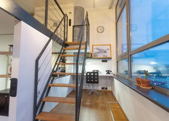 View Skyscraper Bata - Loft Xl