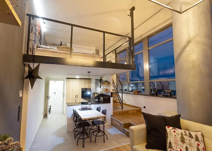 View Skyscraper Bata - Loft Xl *